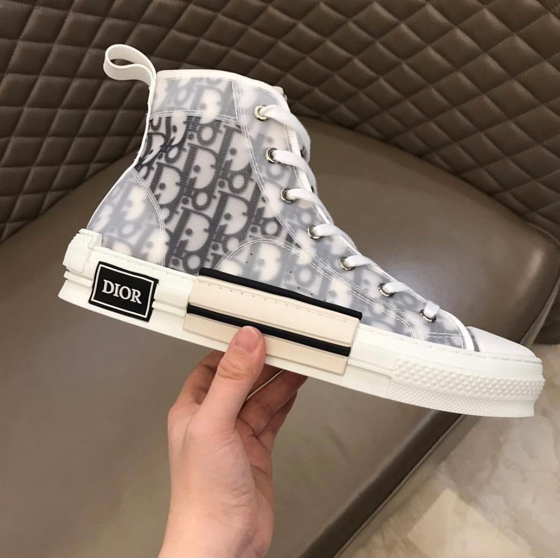 B23 High Top Logo Oblique