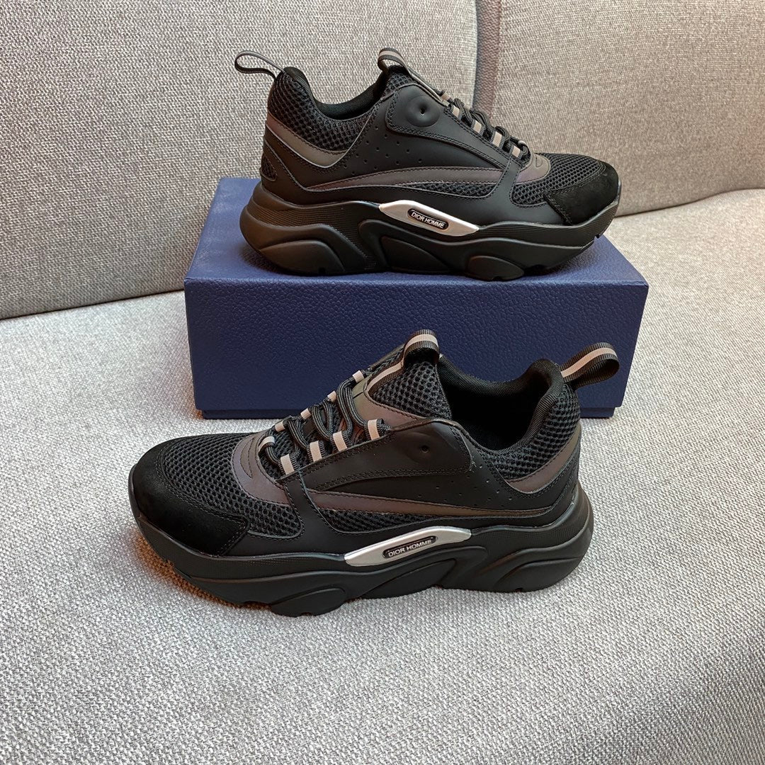 B22 Reflective Black