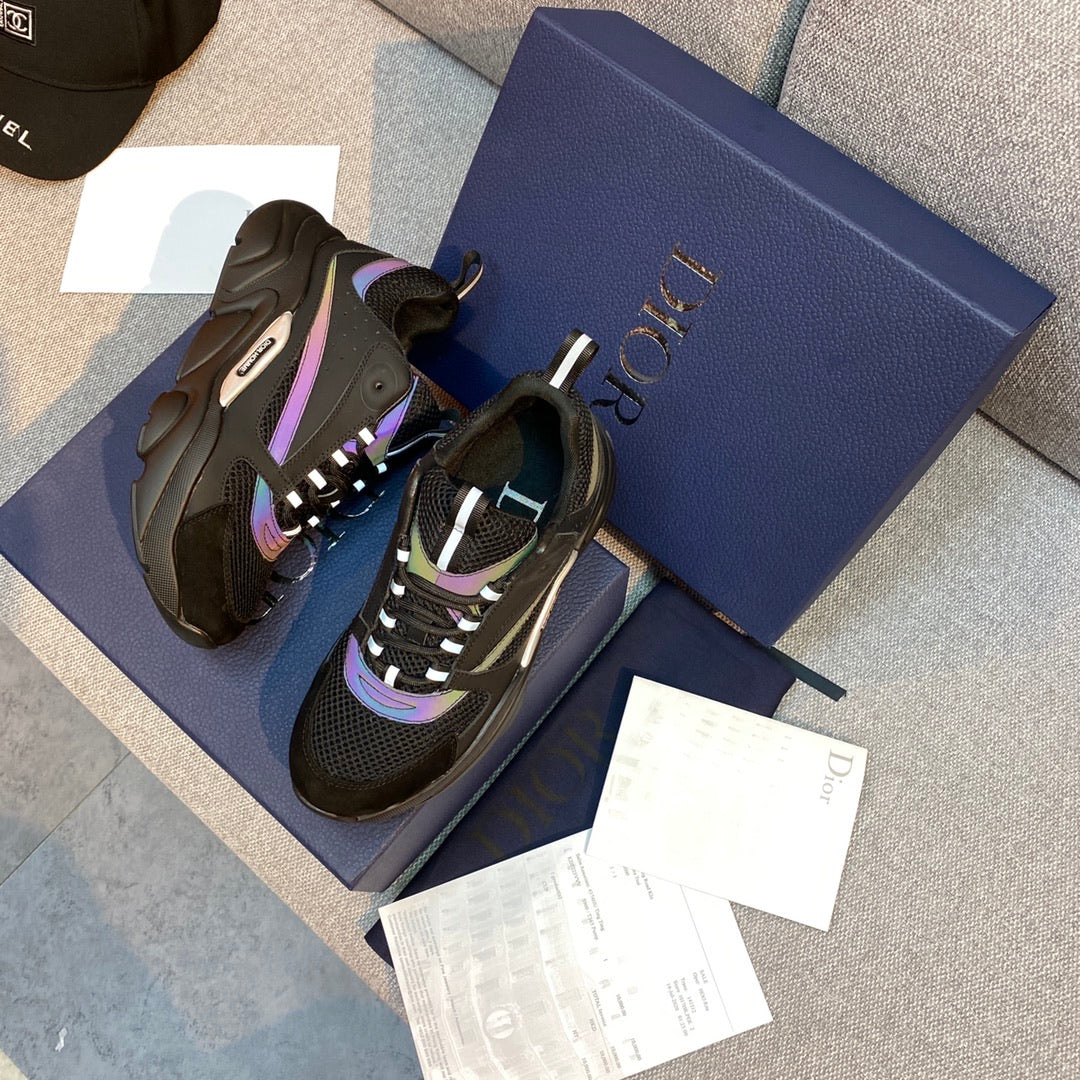 B22 Reflective Black