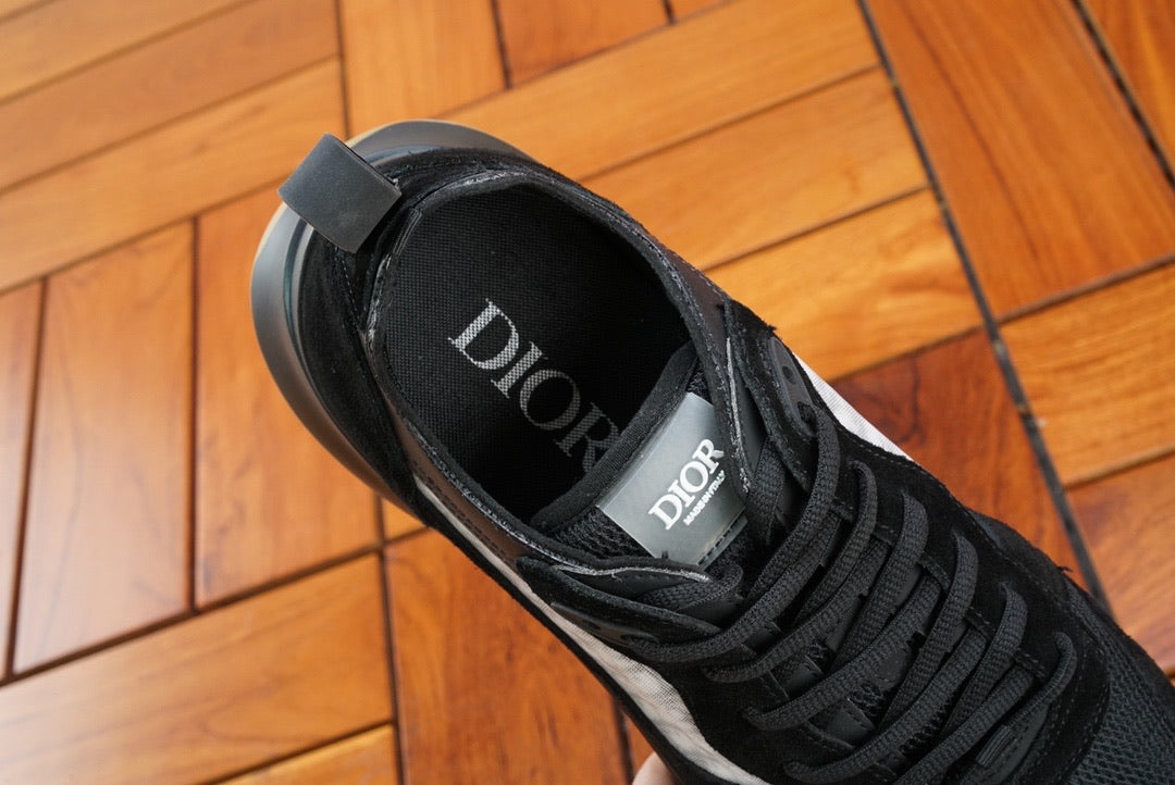 CD B25 Runner Black Oblique Suede