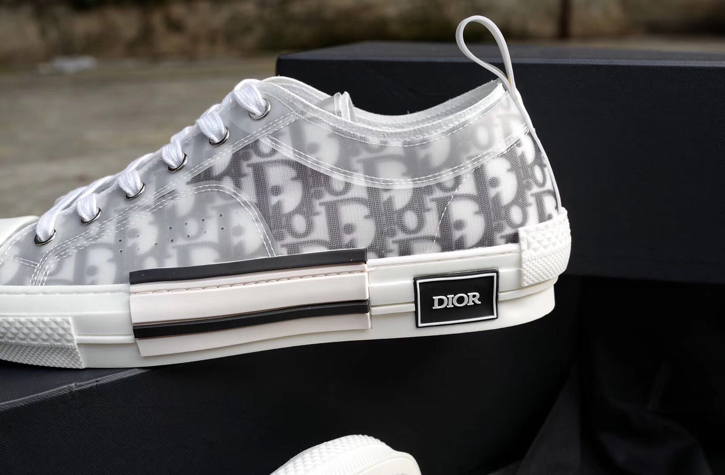 B23 Low Top Logo Oblique