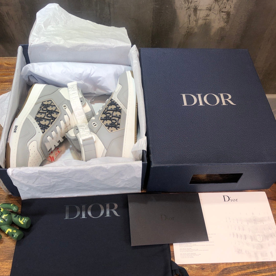 CD B27 High Gray White