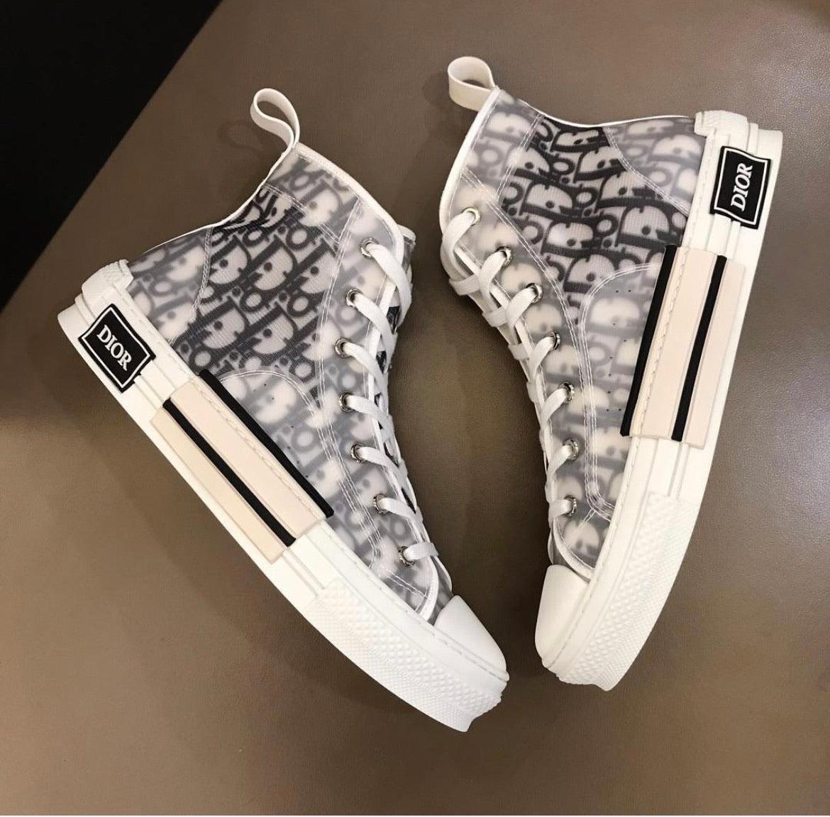 B23 High Top Logo Oblique