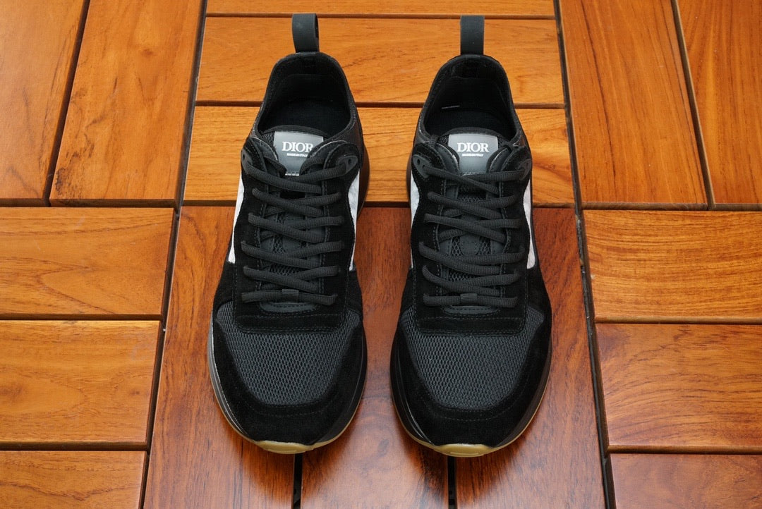 CD B25 Runner Black Oblique Suede
