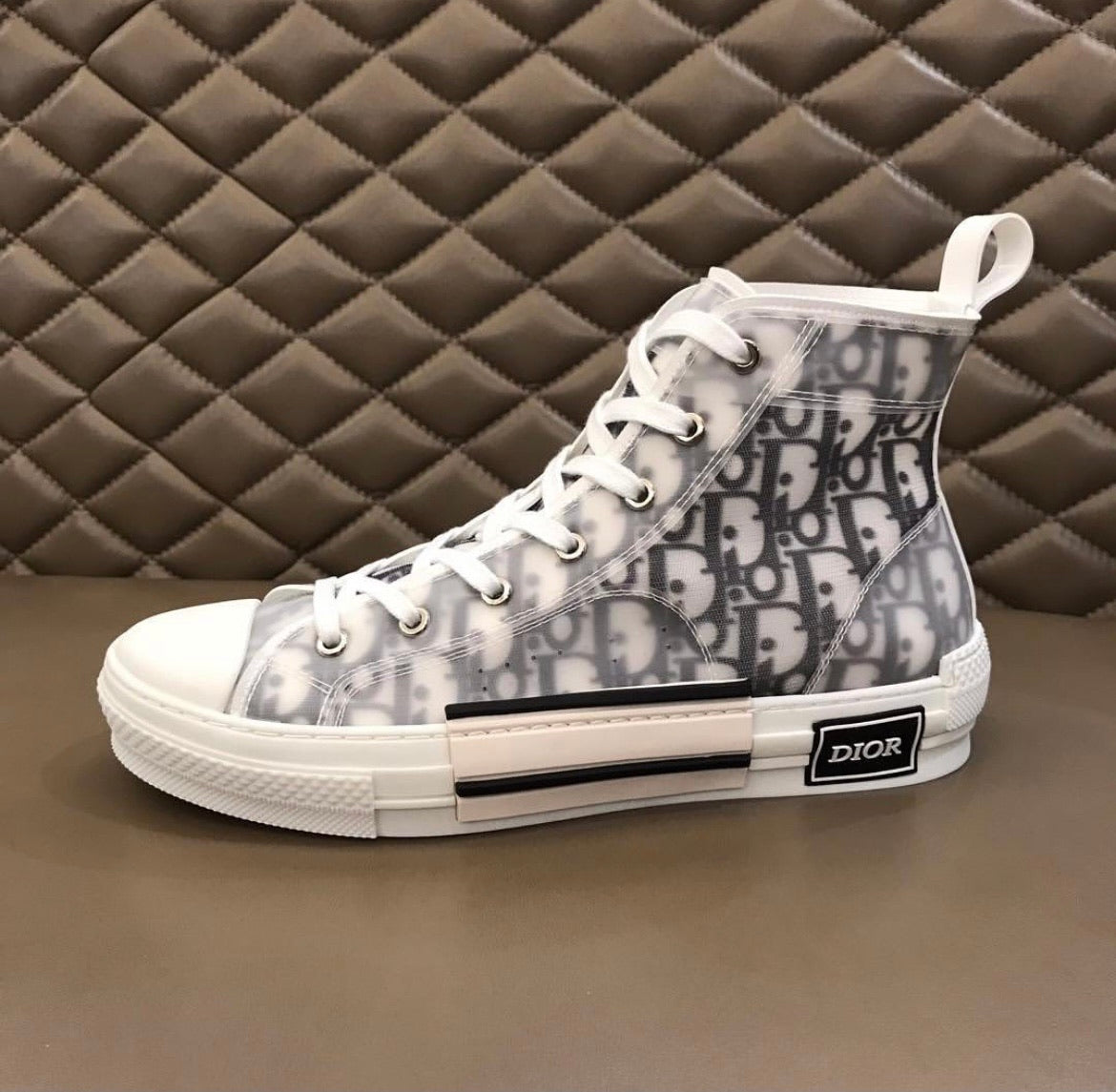 B23 High Top Logo Oblique