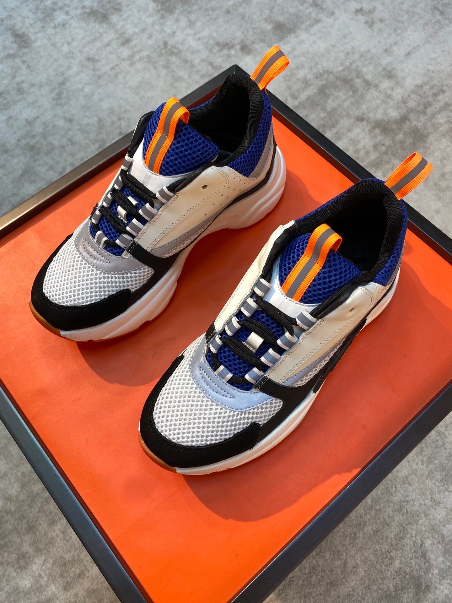 CD B22 Blue Black Gray