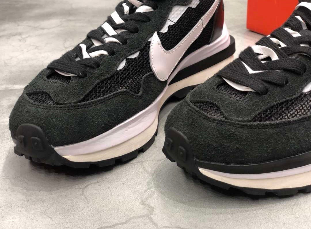 Vaporwaffle sacai Black White