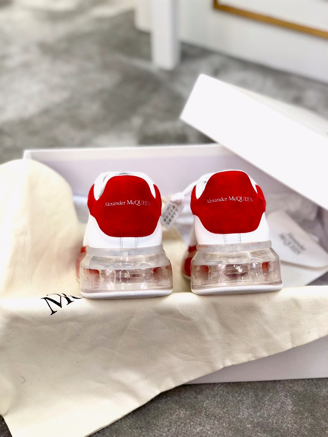 AMQ Oversized White Red bubble