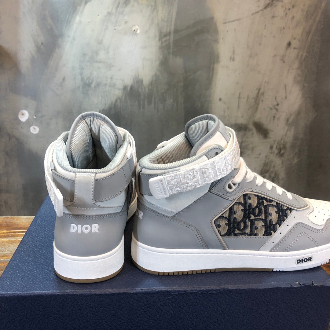 CD B27 High Gray White