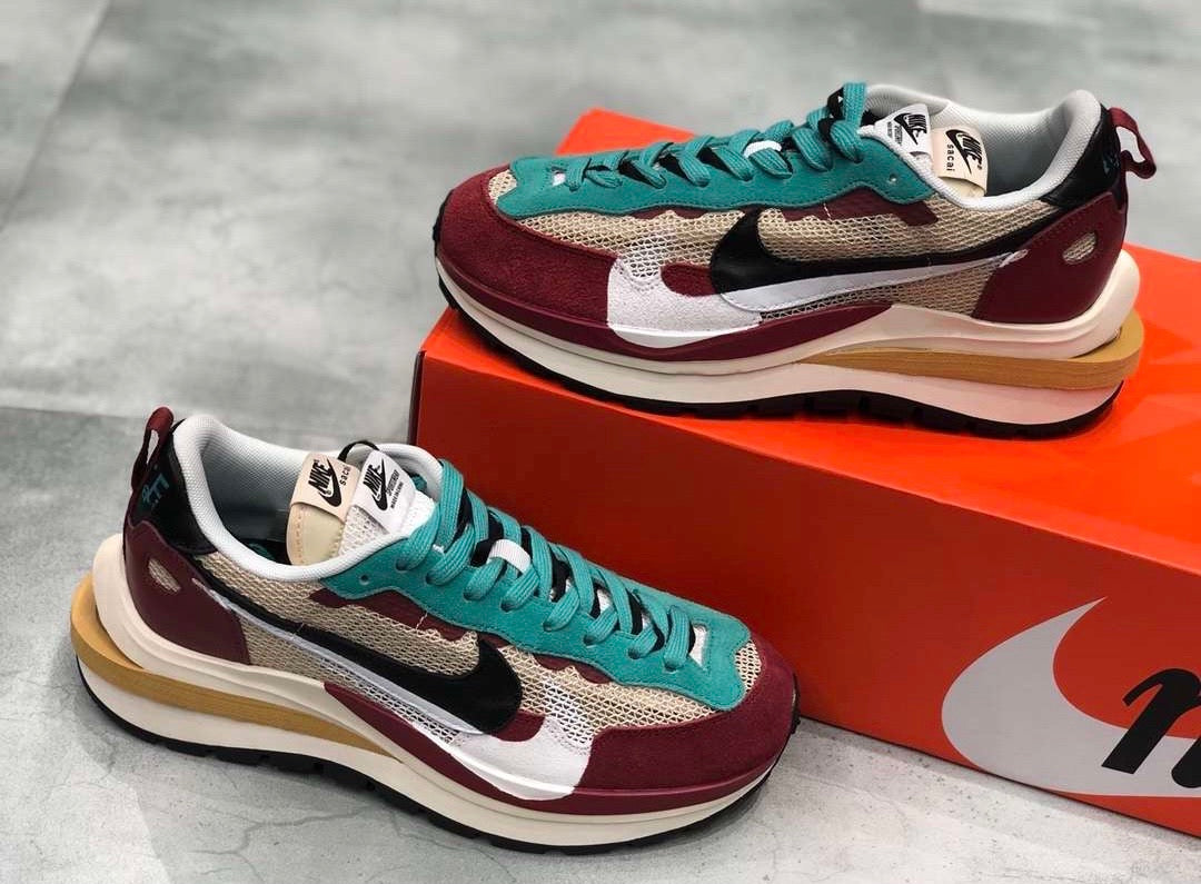 Vaporwaffle sacai Villain Red Neptune Green