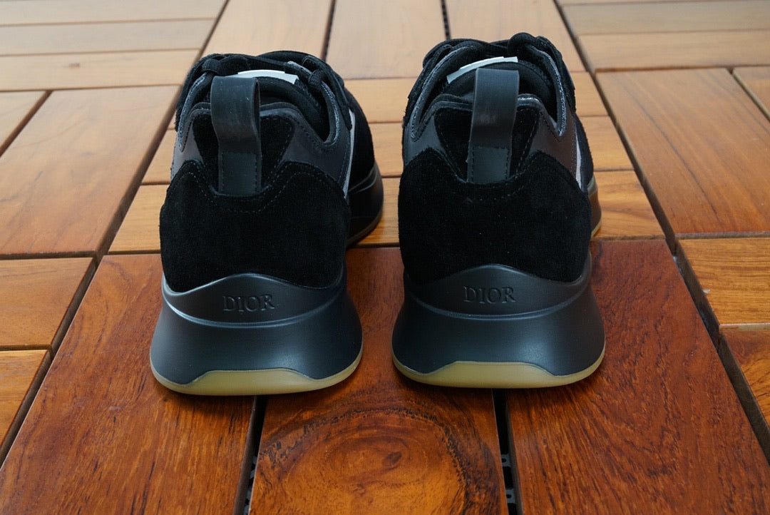 CD B25 Runner Black Oblique Suede