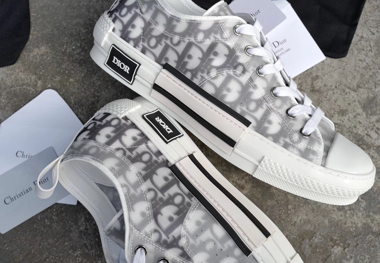 B23 Low Top Logo Oblique