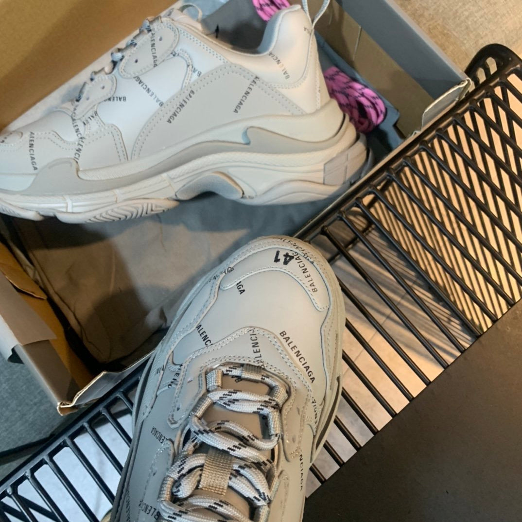 Triple S Allover Logo Grey