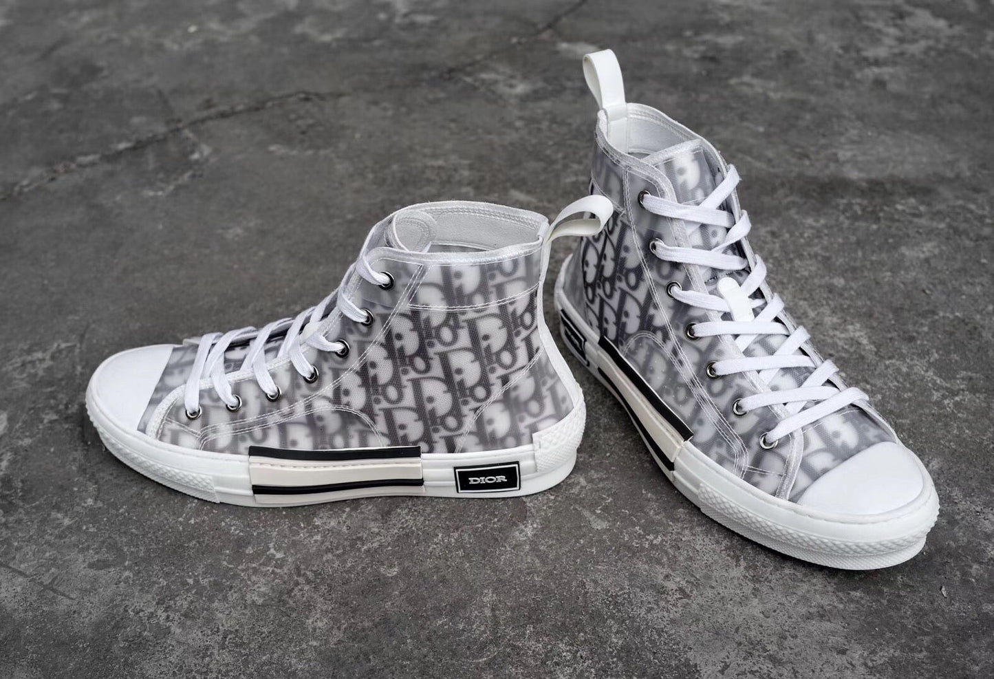 B23 Low Top Logo Oblique